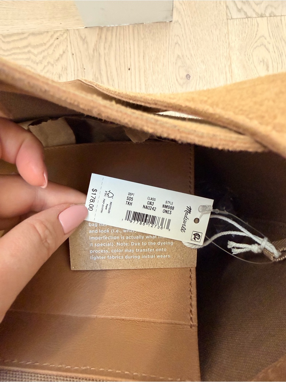 Madewell Essentials Suede Bucket Bag - Picture 7 of 8